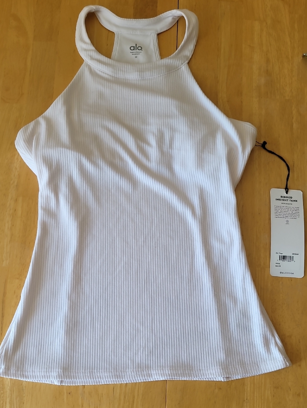 ALO Yoga Ribbed Insight Tank - Picture 3 of 12